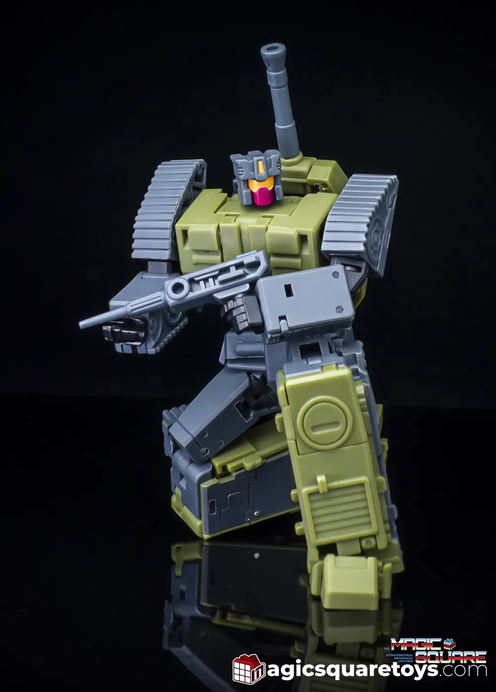 Magic Square Toys MS-B51 Heavy Gunner, Transformers Brawl homage, first member of Bruticus homage.