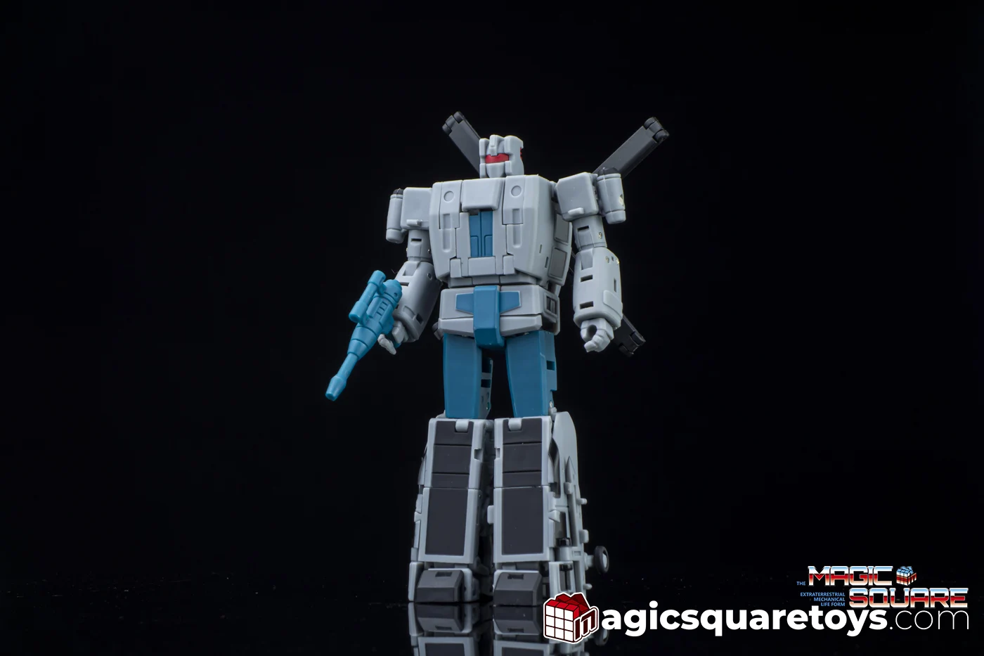 Magic Square Toys MS-B54 Tornado, Transformers Vortex homage, 4th member of the Bruticus homage.